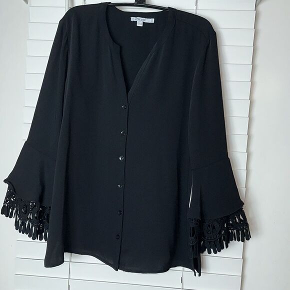 Chico’s SZ 0 long sleeve button up top - Picture 2 of 11